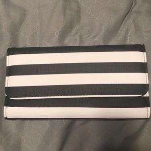 KUT From the Kloth Wallet